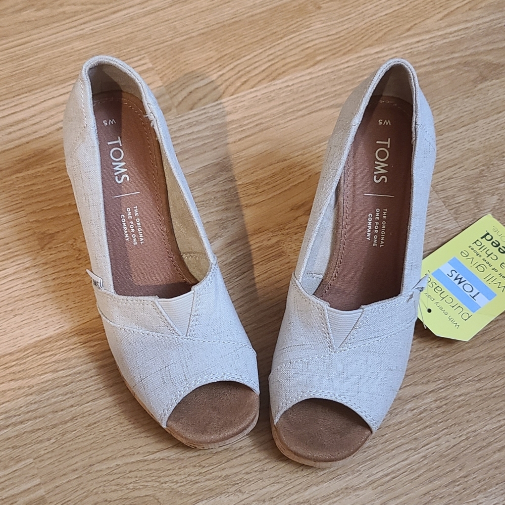 Toms wedge size 5 - Picture 3 of 7